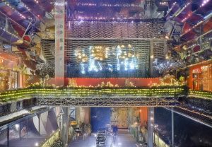 易翻译多语言翻译深度评测：2025翻译软件推荐，一款全能翻译工具如何成为学生与跨境人的翻译助手